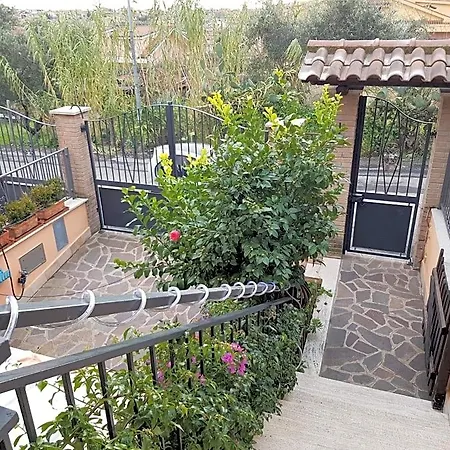 Vista Su Roma Frühstückspension Marco Simone